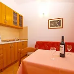 Lidija 1305 * 풀라